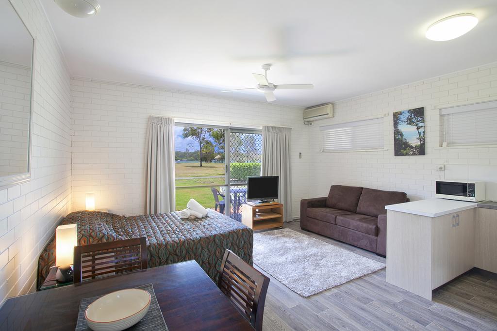 Aparthotel Regency Waterfront Noosa Noosaville Zewnętrze zdjęcie